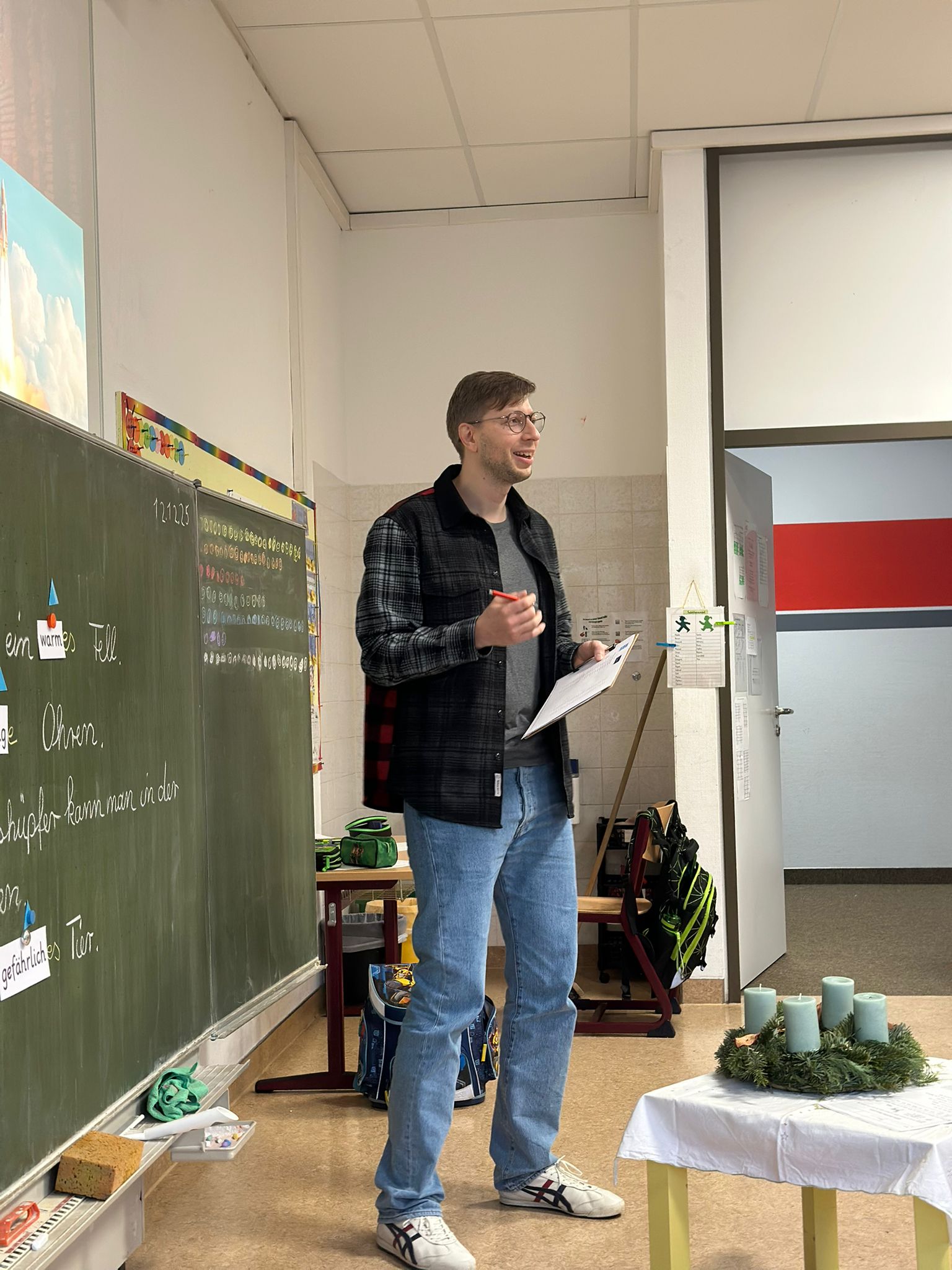 Aux-Valley-Team vor der Klasse
